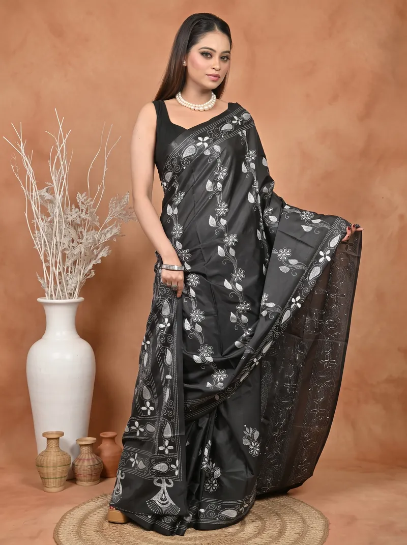 DipDiya Balgalor Art Silk  Artisan Crafted Black Traditional Bengali Bolpur Kantha Stitch Saree