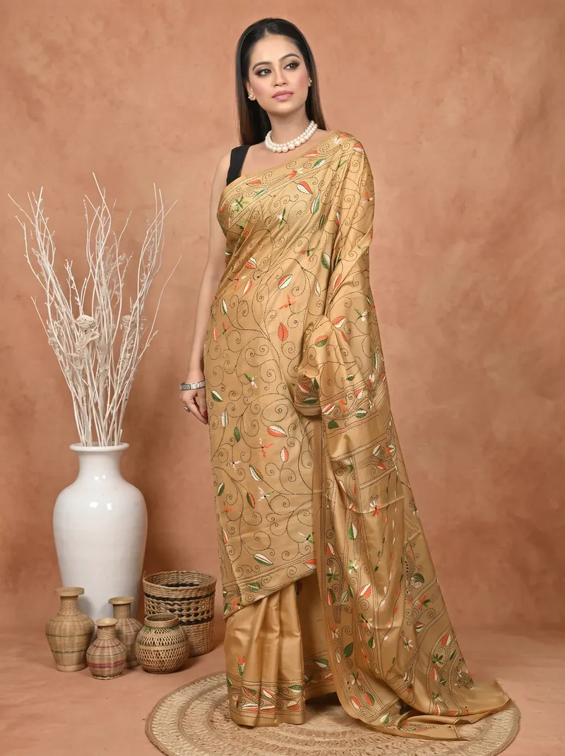 DipDiya Balgalor Art Silk  Artisan Crafted Brown Traditional Bengali Bolpur Kantha Stitch Saree