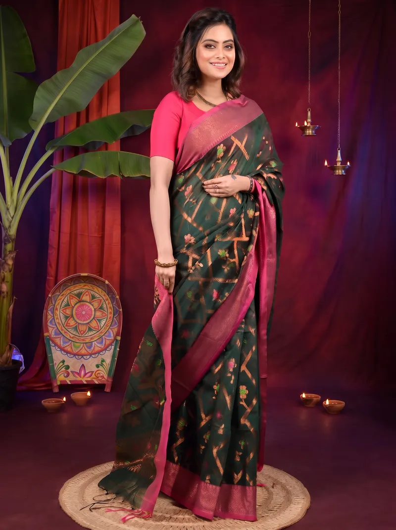 DipDiya Blended Cotton Dark Green Dinui Loom to Love Handloom Sarees
