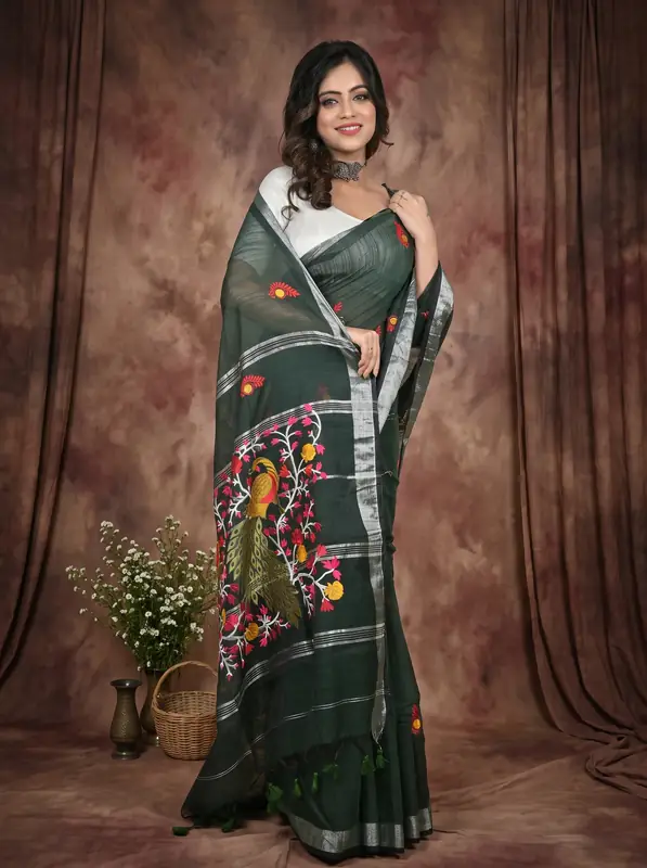 DipDiya Blended Cotton Dark Green Gijaa Bengal in Every Thread Embroidery Handloom sarees