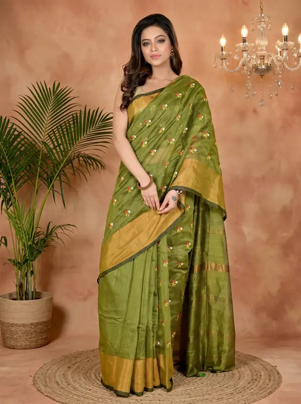 DipDiya Blended Cotton Dark Green Slabaka Moli Artisan Crafted Handloom Sarees