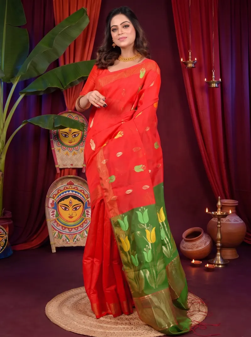 DipDiya Blended Cotton Red Green Foyani Grace of Bengal Handloom Sarees
