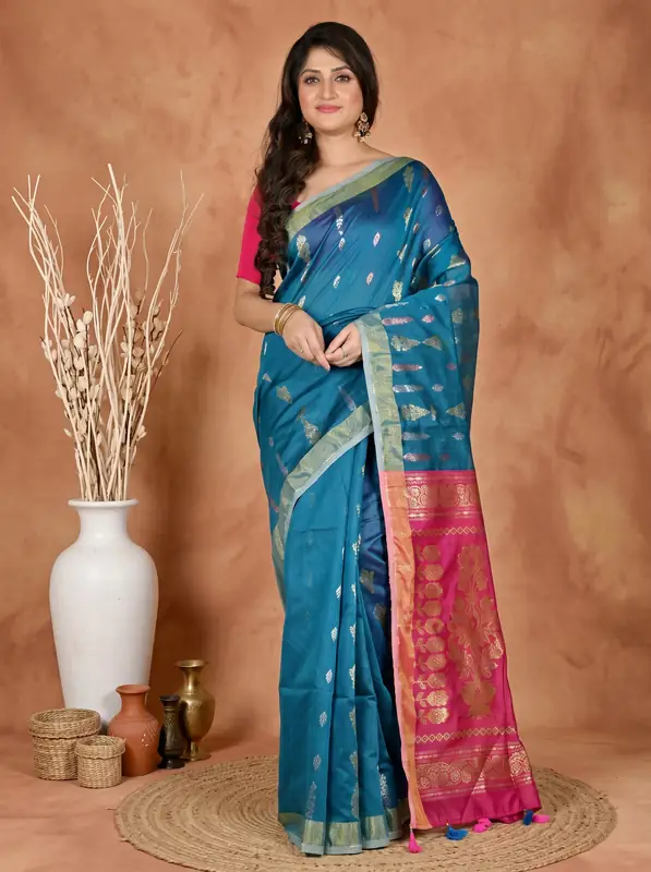 DipDiya Blended Cotton Royal Blue Samo Handcrafted Elegance Handloom Sarees