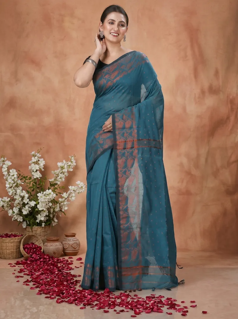 DipDiya Blended Cotton  Traditional Bengali Botel Green Artisan Crafted Temo Handloom Saree