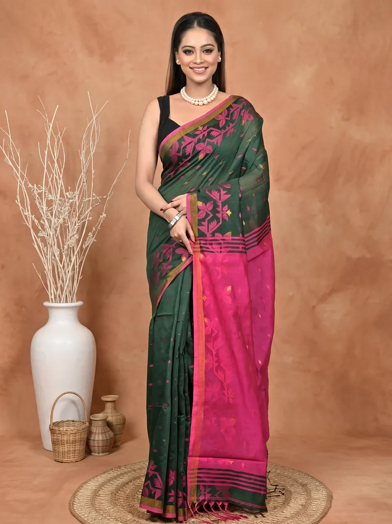 DipDiya Cotton Blend  Traditional Bengali Green Pink Artisan Crafted Parvon Kanjivaram Silk Saree