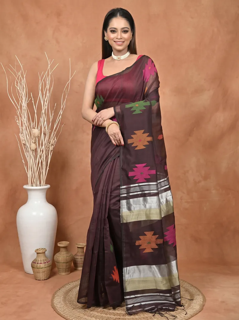 DipDiya Cotton Blend  Traditional Bengali Maroon Artisan Crafted Soulik Handloom Saree