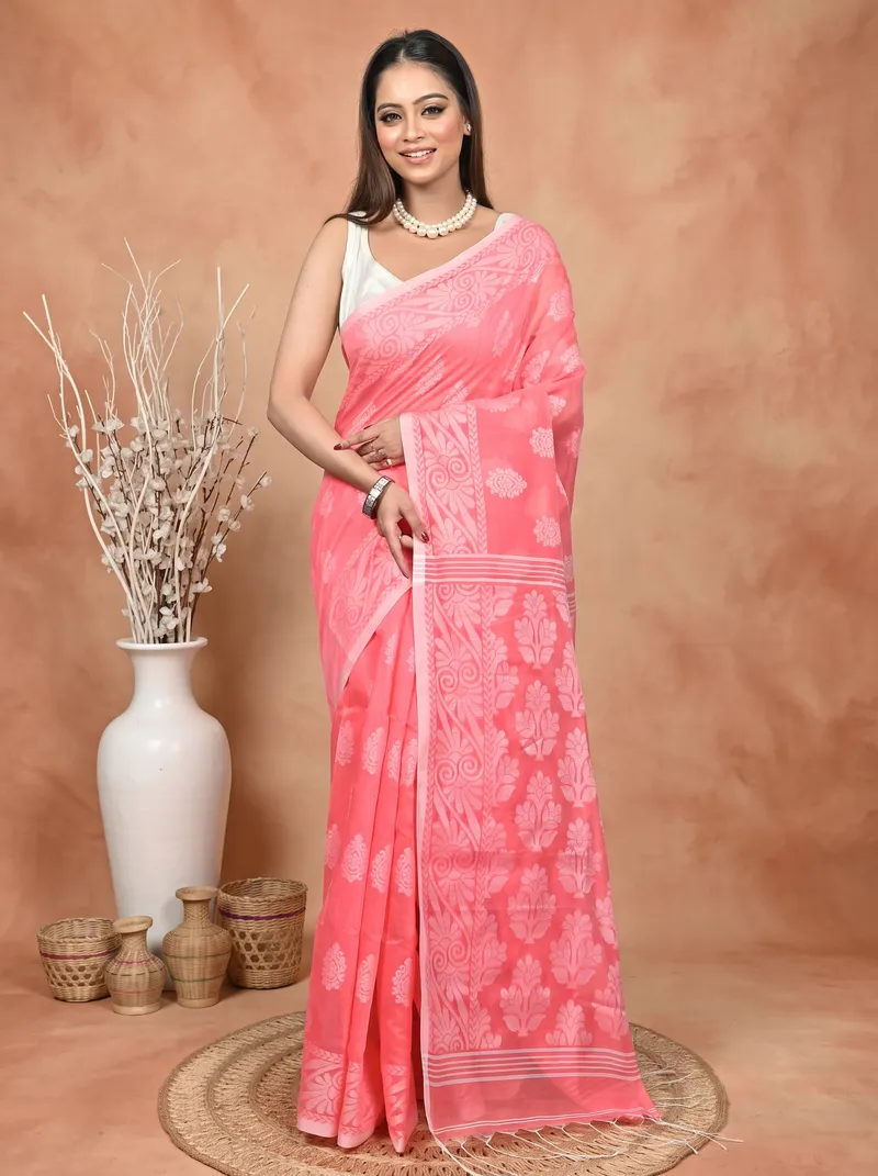 DipDiya Cotton Blend  Traditional Bengali Pink Artisan Crafted Parbit Handloom Saree