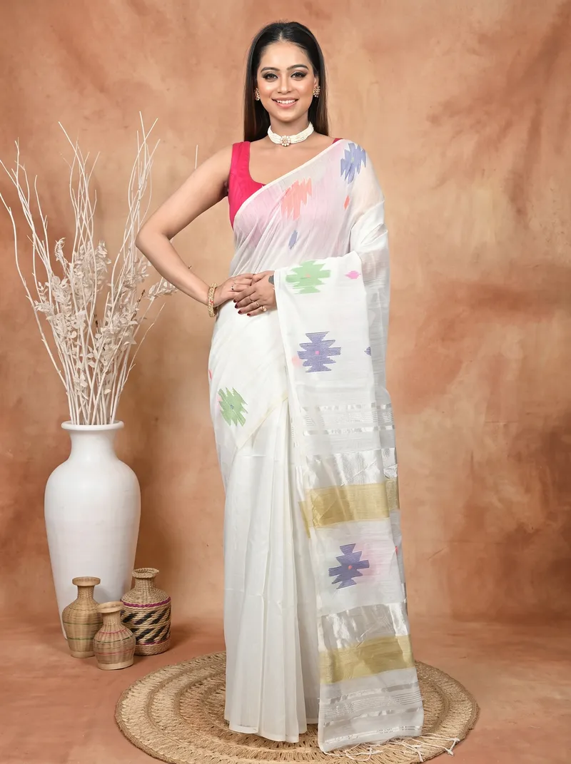 DipDiya Cotton Blend  Traditional Bengali White Artisan Crafted Soulik Handloom Saree