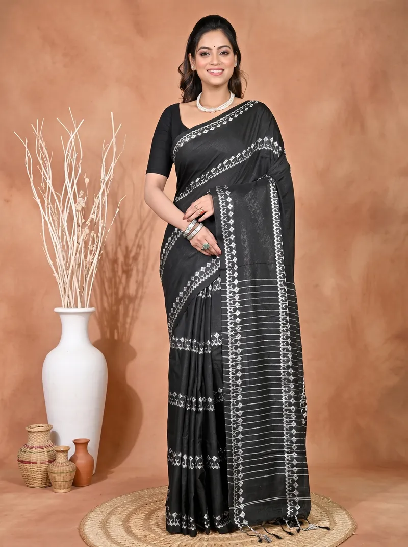 DipDiya Cotton Blended Black Pareta Crafted in Bengal Handloom Sarees