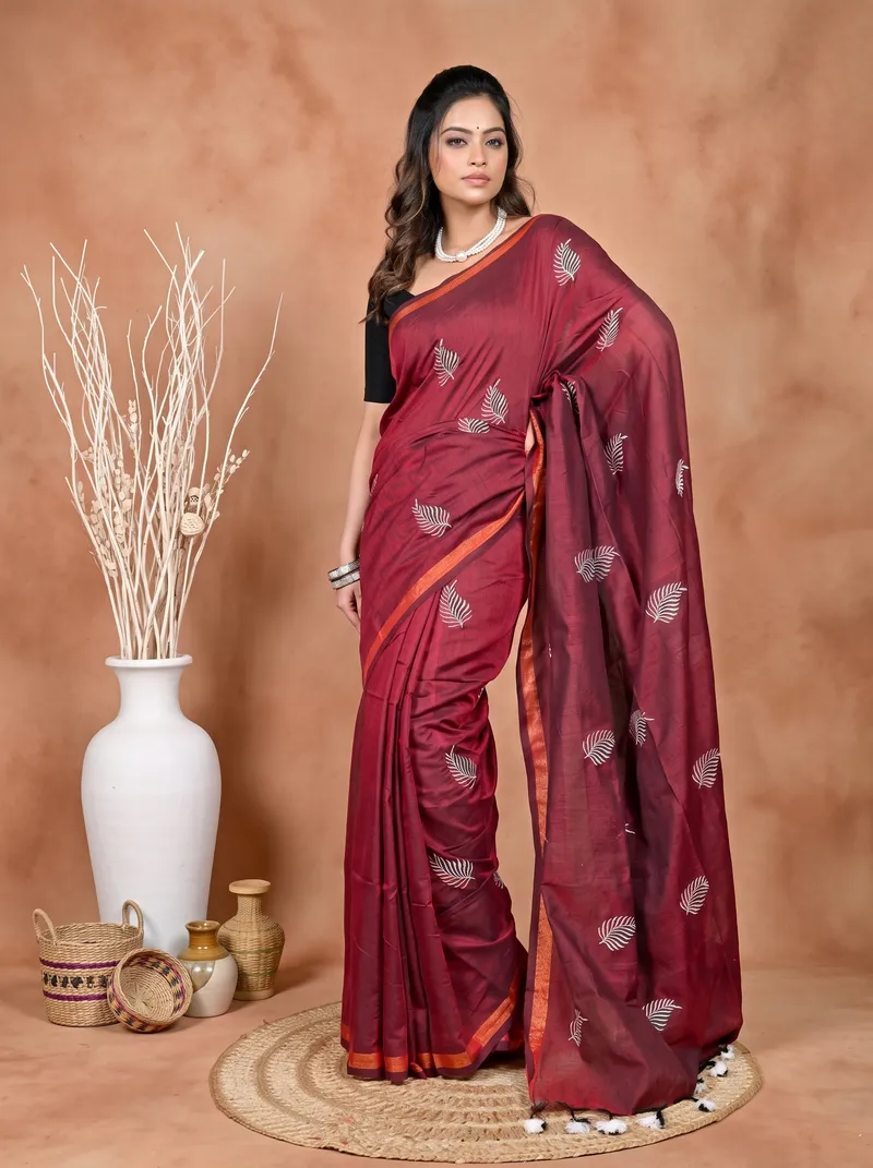 DipDiya Cotton Blended Maroon Parin Traditional Elegance Handloom Sarees