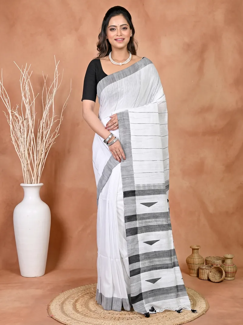 DipDiya Cotton Blended White Parnika Heritage of Bengal Handloom Sarees