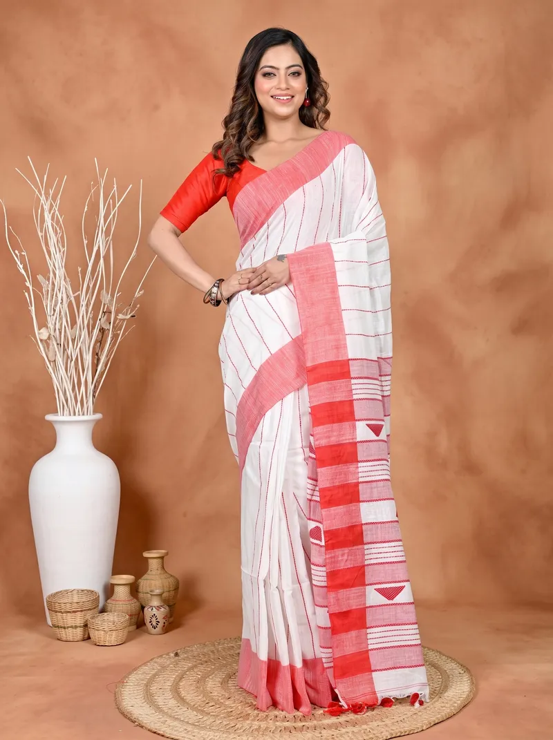 DipDiya Cotton Blended White Red Parnika Grace of Bengal Handloom Sarees