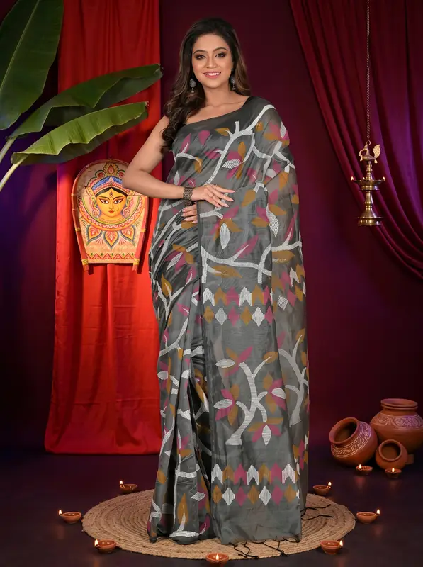 DipDiya Cotton Grey Naren Tradition in Every Thread Handloom Sarees