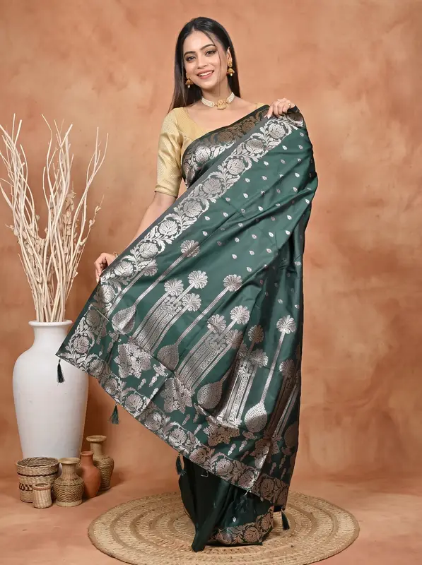 DipDiya Cotton Silk Dark Green Samina Heritage of Bengali Tanchui Sarees