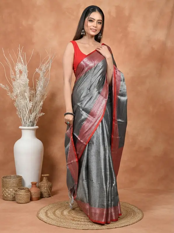 DipDiya Cotton Silk Grey Tisuka Par Heritage of Bengali Handloom Sarees