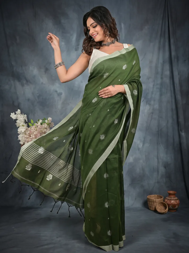 DipDiya Pure Cotton  Artisan Crafted Dark Green Traditional Bengali Achbu Handloom Saree