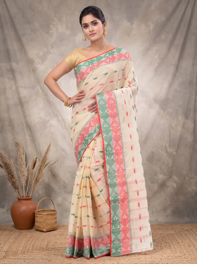 DipDiya Pure Cotton  Artisan Crafted Red Green Traditional Bengali Aged Women Tant Saree