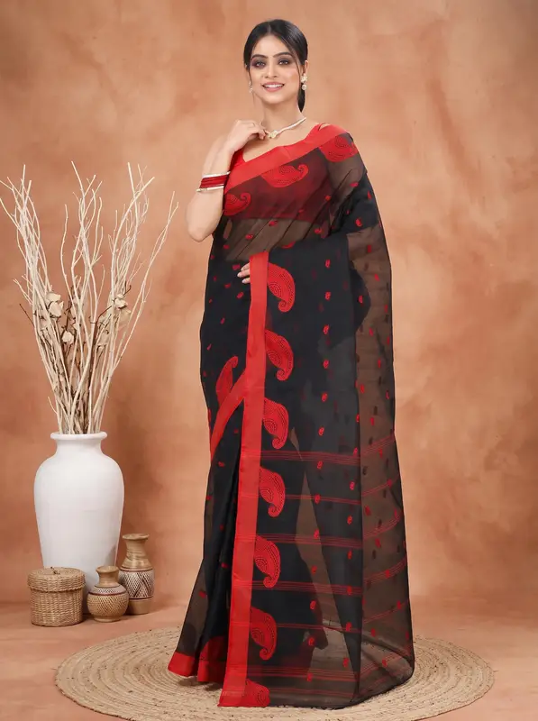 DipDiya Pure Cotton Black Epto Shonko Elegance in Every Weave Tant Sarees