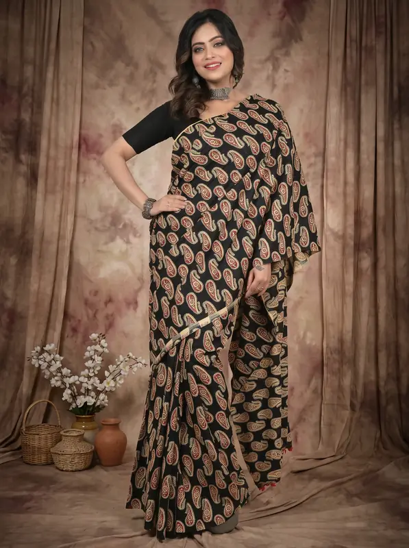 DipDiya Pure Cotton Black Giana Woven with Tradition Kalamkari Printed Sarees