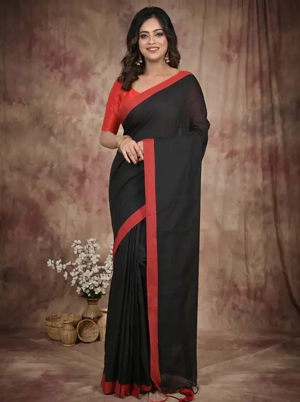 DipDiya Pure Cotton Black Gittu Classic Grace Handloom Sarees