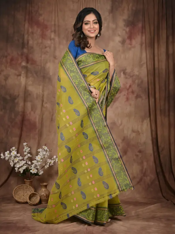 DipDiya Pure Cotton Dark Green Achrol Stories of Bengal Tant Sarees