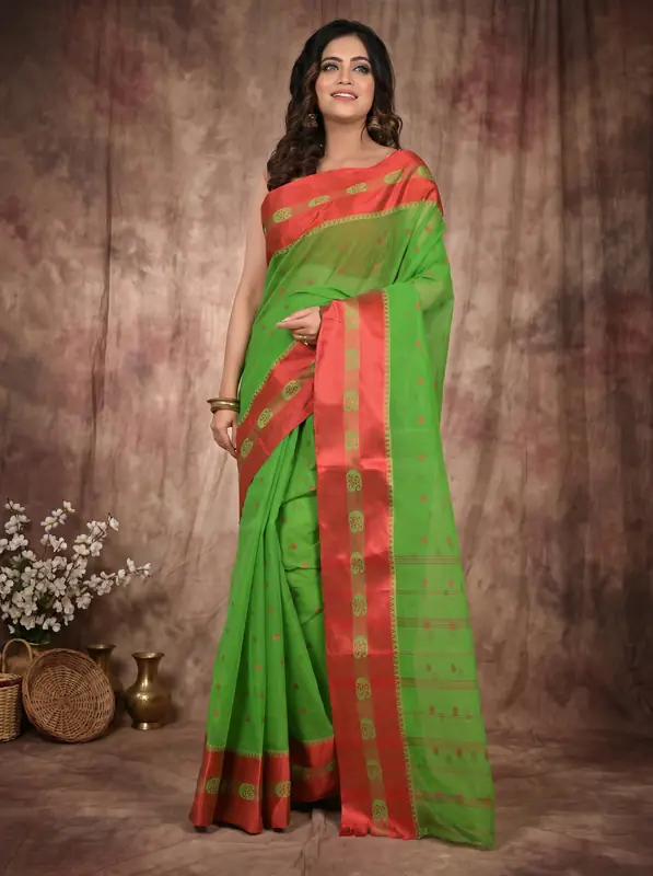 DipDiya Pure Cotton Green Red Achma Artisan Woven Tant Sarees