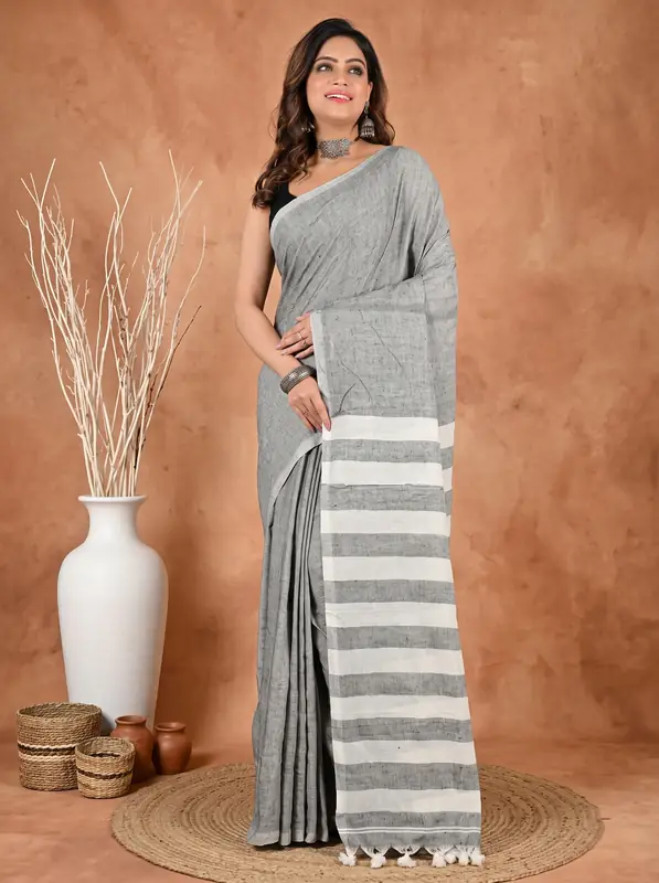 DipDiya Pure Cotton Grey Bisti Weaves with a Story Handloom Sarees