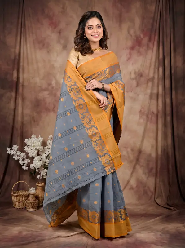 DipDiya Pure Cotton Grey Heruka Loom to Love Tant Sarees