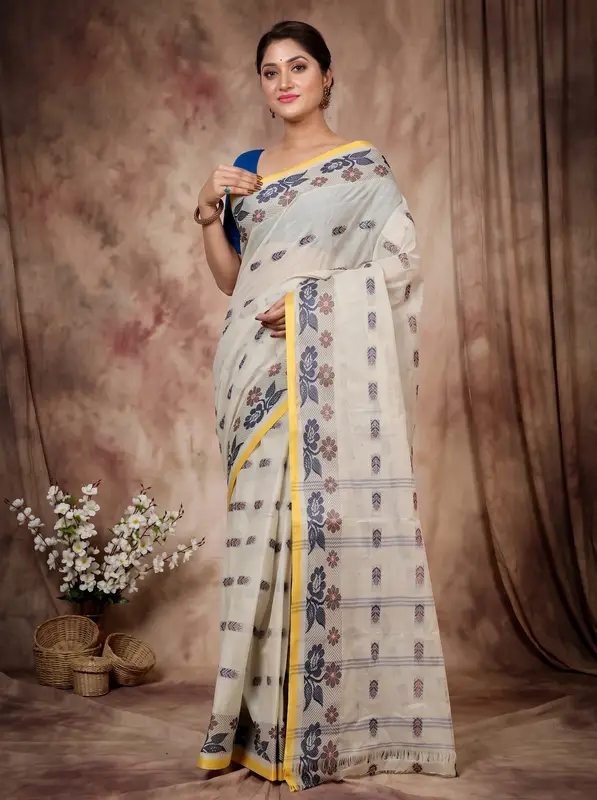 DipDiya Pure Cotton Off-White Helok Heritage Elegance Tant Sarees