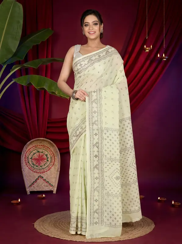 DipDiya Pure Cotton Off-White Liko Artisan Crafted Printed Tant Sarees