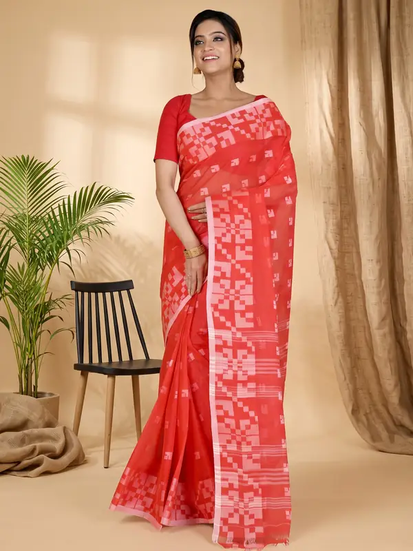 DipDiya Pure Cotton Red Aptuk Traditional Elegance Tant Sarees