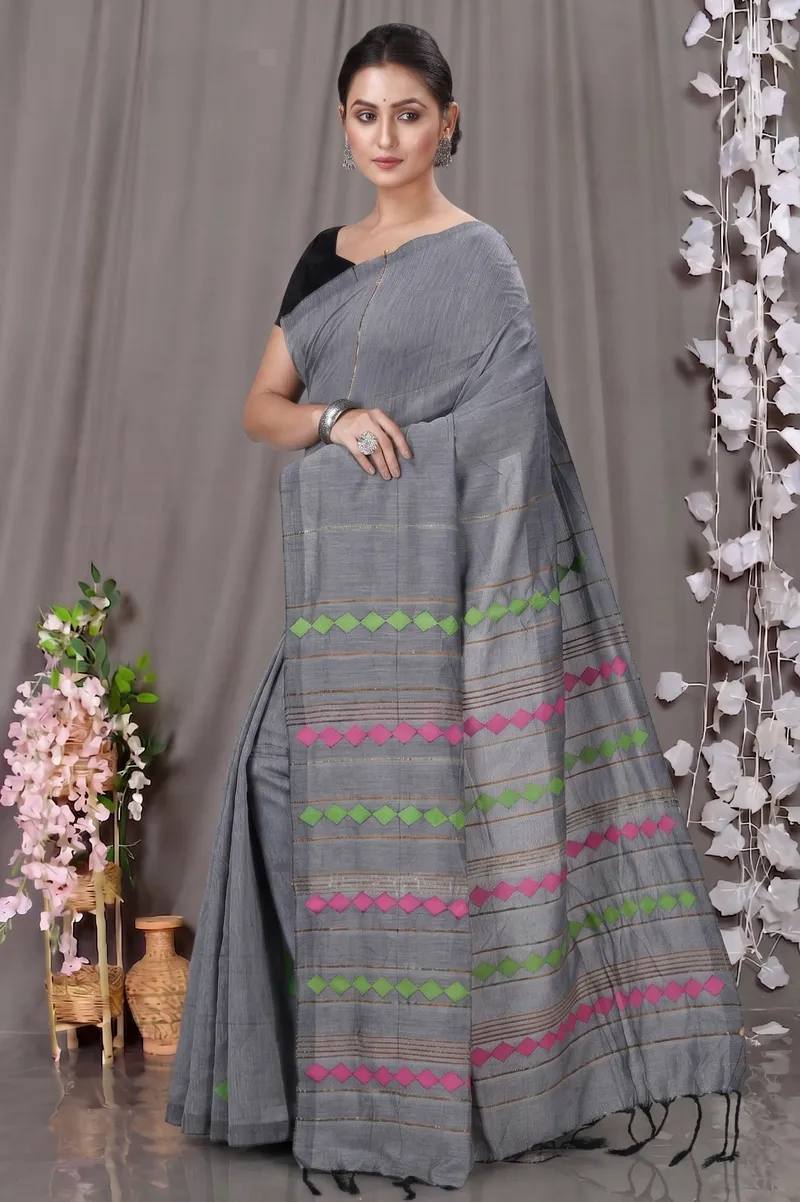 DipDiya Pure Cotton  Traditional Bengali Grey Artisan Crafted Tika Applique Saree