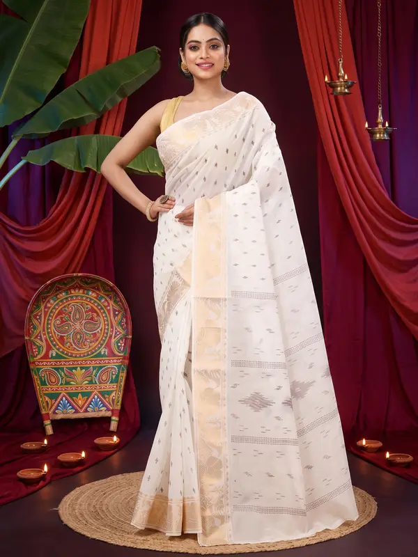 DipDiya Pure Cotton White Purvi Grace of Bengal Printed Tant Sarees