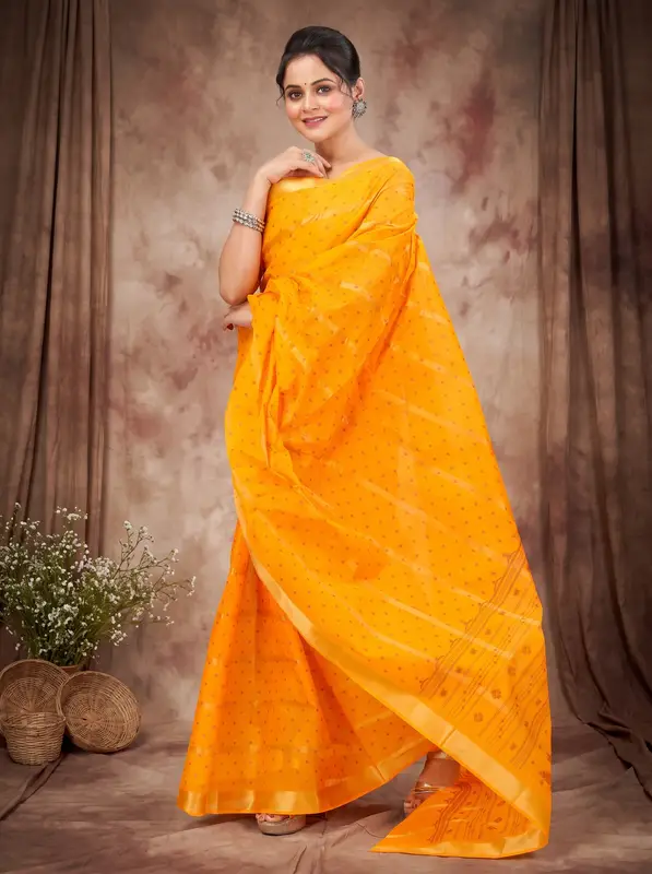 DipDiya Pure Cotton Yellow Mera Elegance in Every Weave Tant Sarees