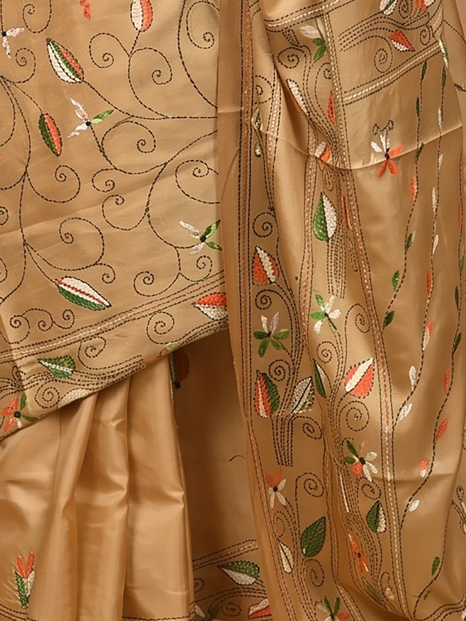 DipDiya Balgalor Art Silk  Artisan Crafted Brown Traditional Bengali Bolpur Kantha Stitch Saree
