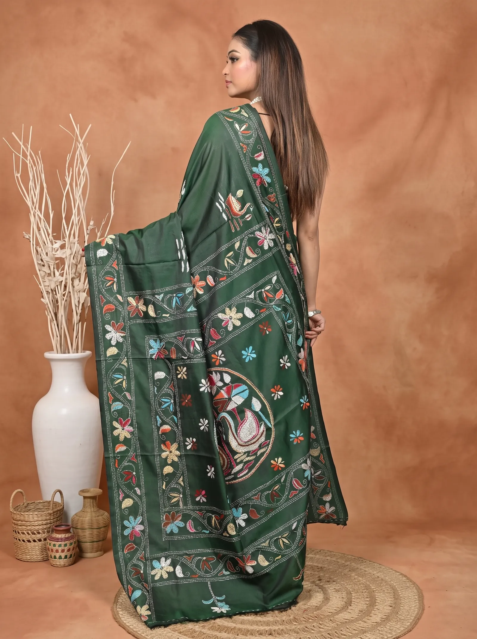 DipDiya Balgalor Art Silk  Artisan Crafted Green Traditional Bengali Bolpur Kantha Stitch Saree