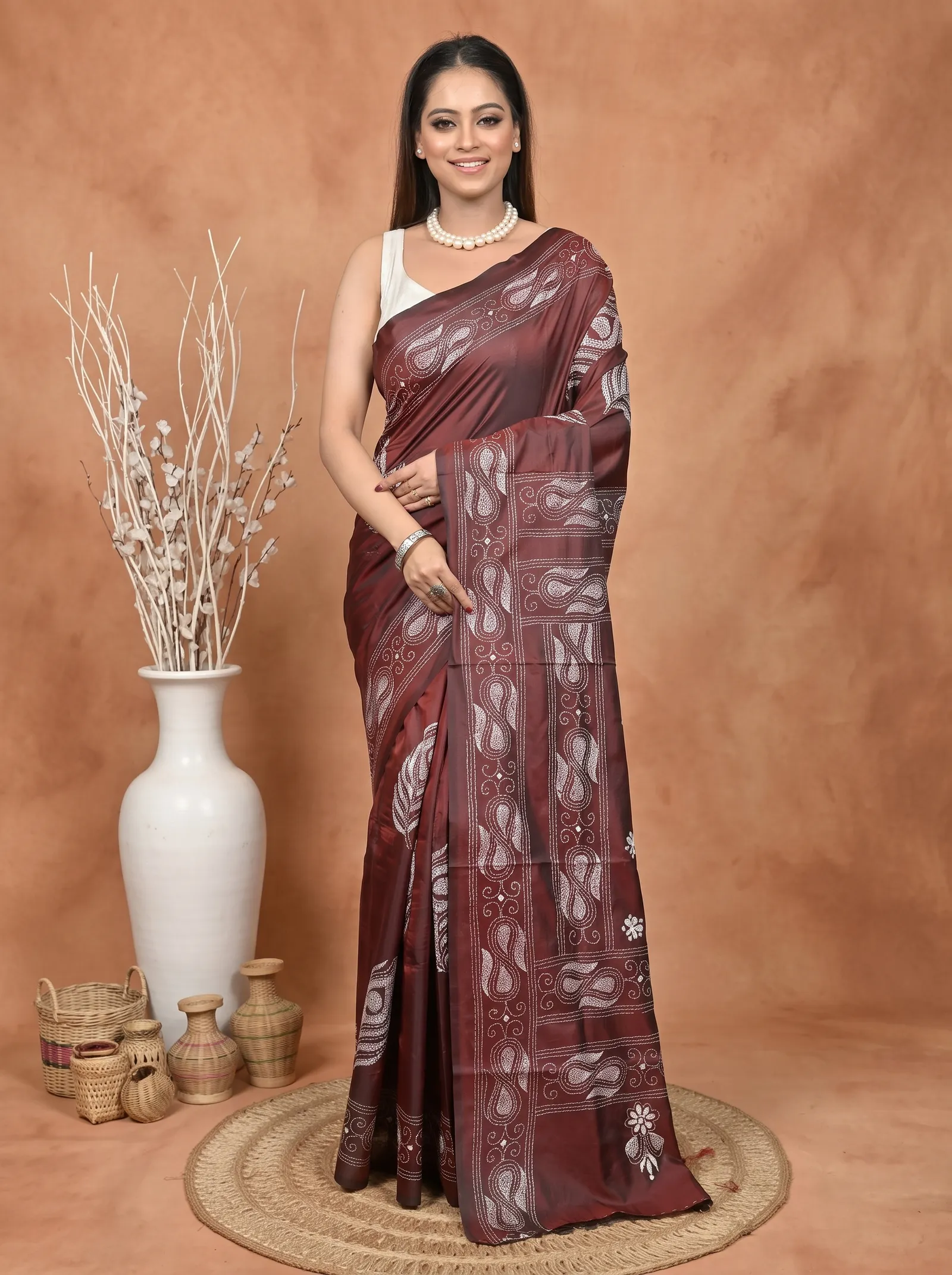 DipDiya Balgalor Art Silk  Artisan Crafted Maroon Traditional Bengali Bolpur Kantha Stitch Saree