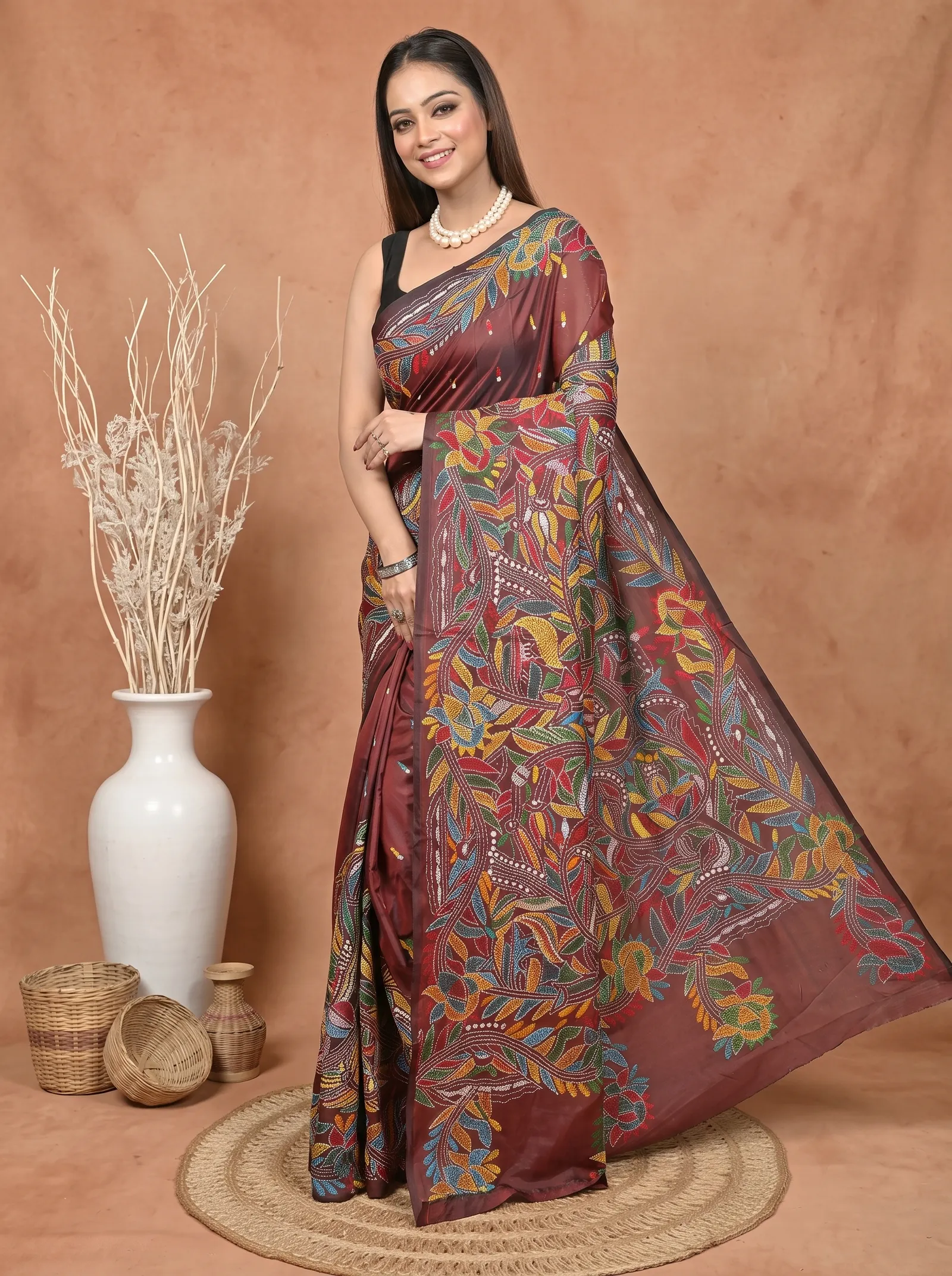 DipDiya Balgalor Art Silk  Artisan Crafted Maroon Traditional Bengali Bolpuri Kantha Stitch Saree