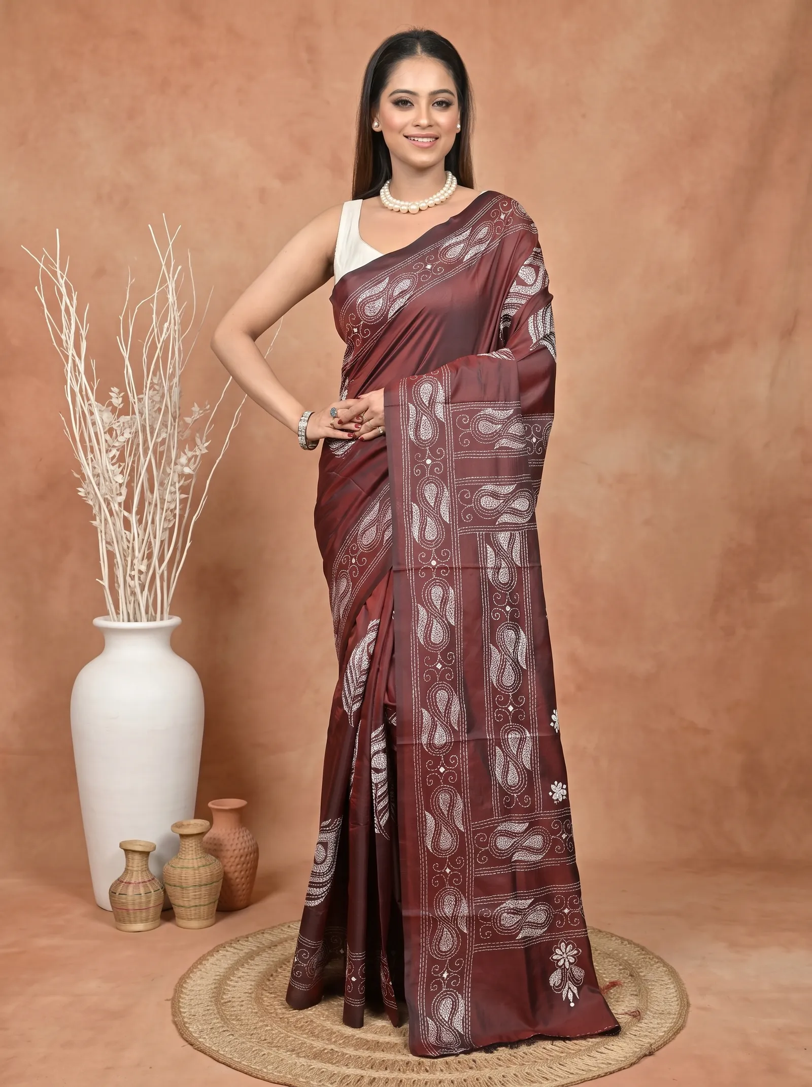 DipDiya Balgalor Art Silk  Artisan Crafted Maroon Traditional Bengali Bolpur Kantha Stitch Saree