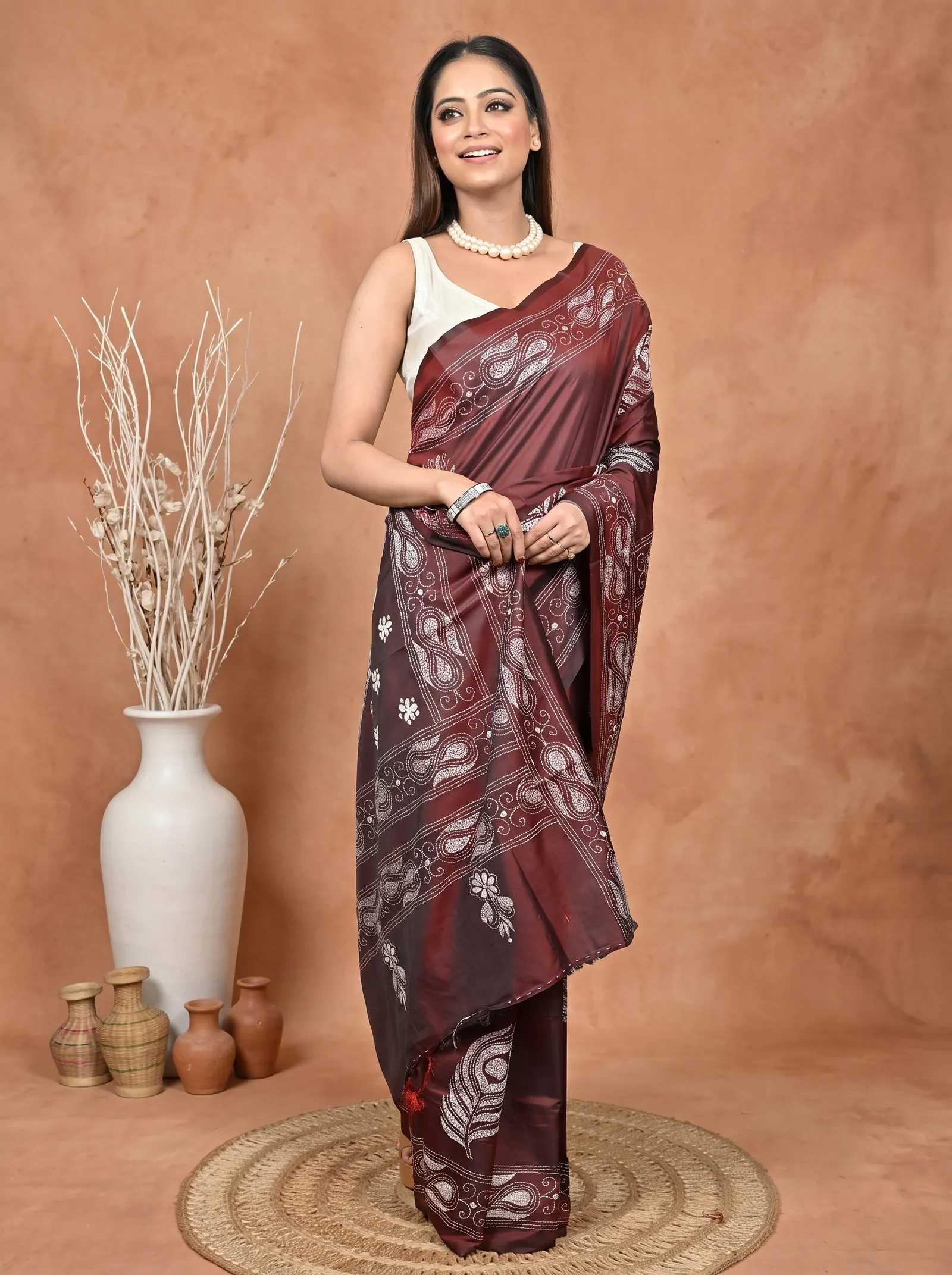 DipDiya Balgalor Art Silk  Artisan Crafted Maroon Traditional Bengali Bolpur Kantha Stitch Saree