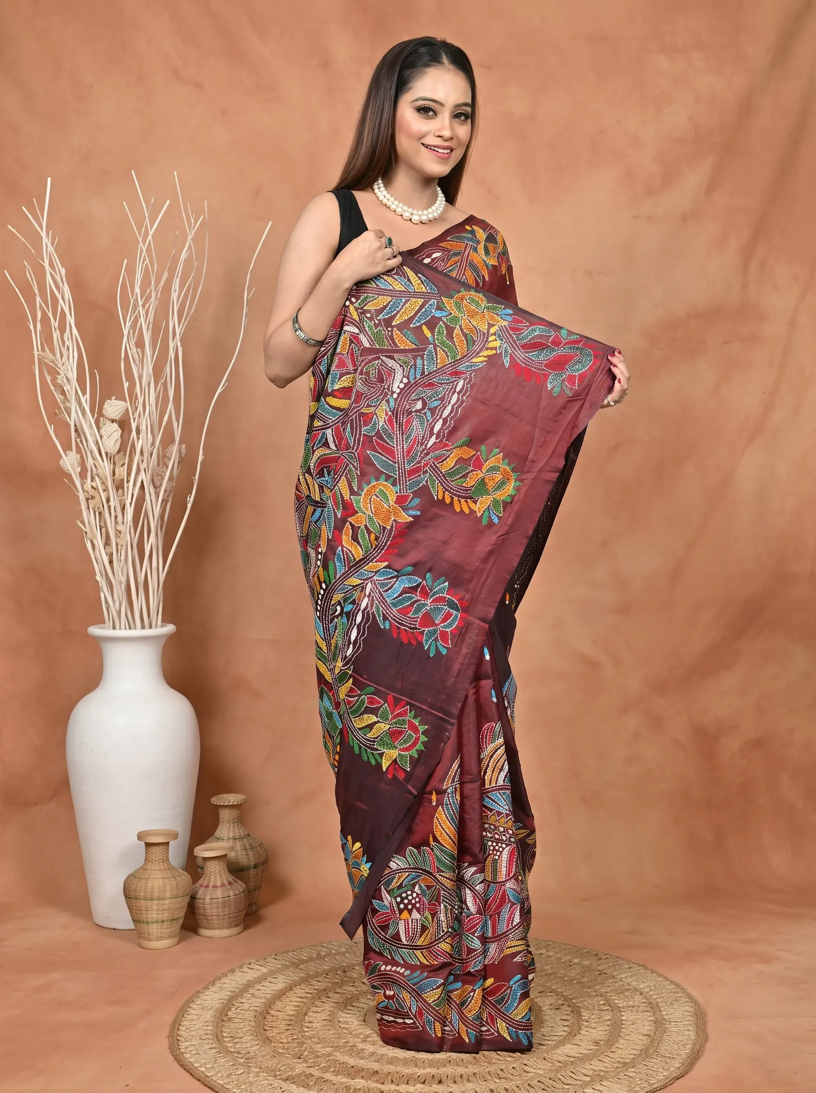DipDiya Balgalor Art Silk  Artisan Crafted Maroon Traditional Bengali Bolpuri Kantha Stitch Saree