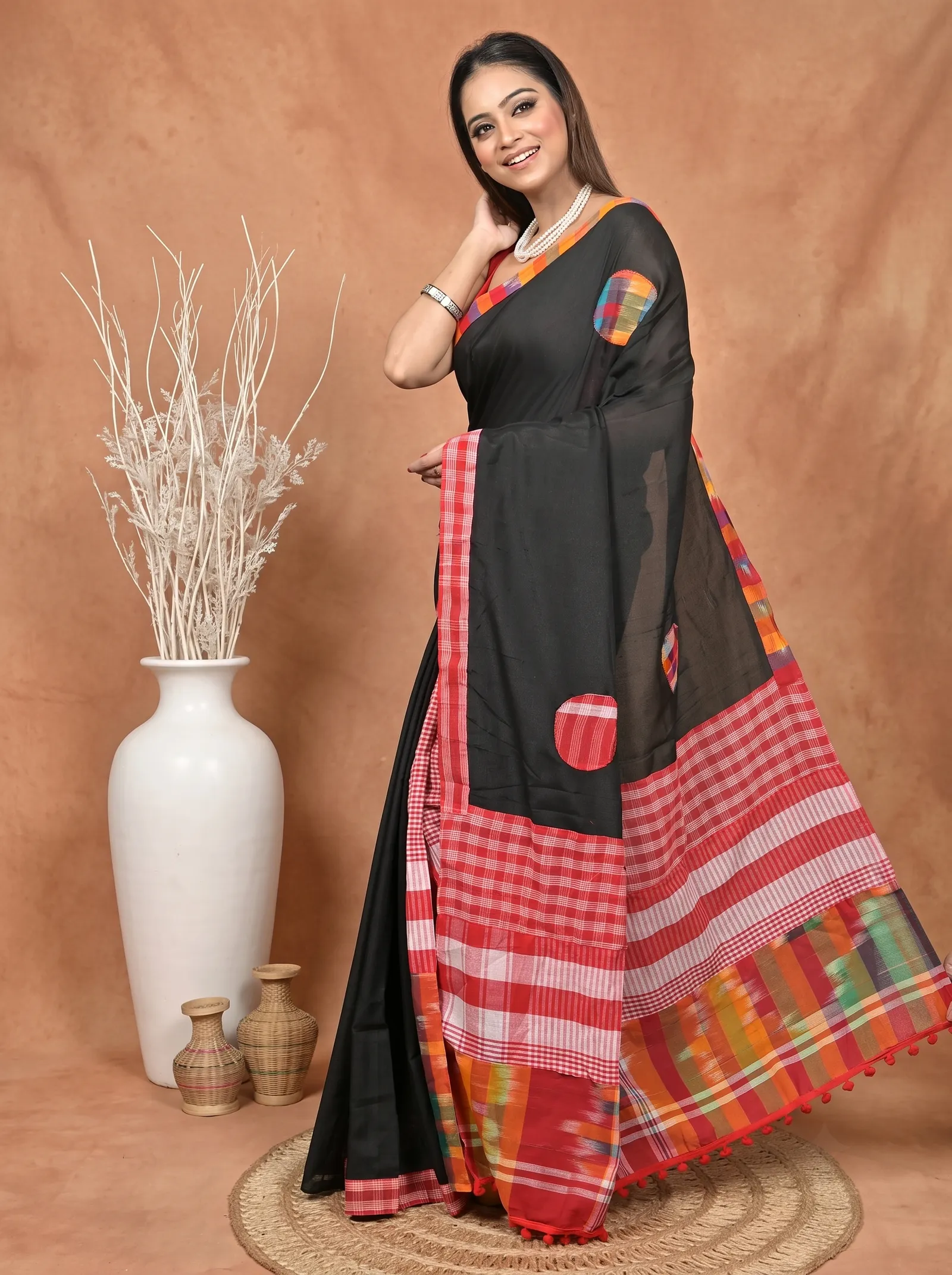 DipDiya Blended Cotton  Artisan Crafted Black Red Traditional Bengali Aplika Mix Applique Saree
