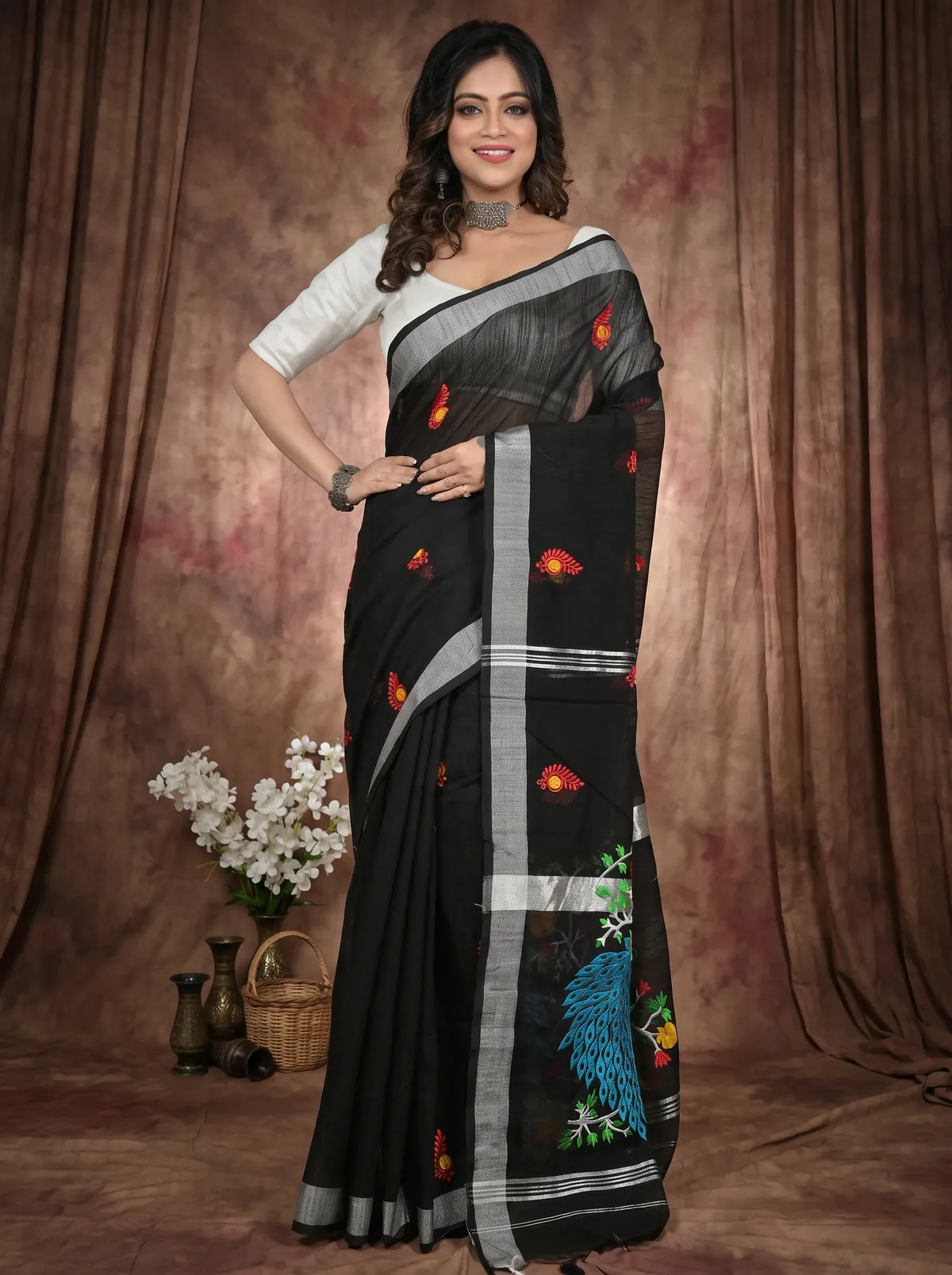 DipDiya Blended Cotton Black Gijaa Artisan Woven Embroidery Handloom sarees