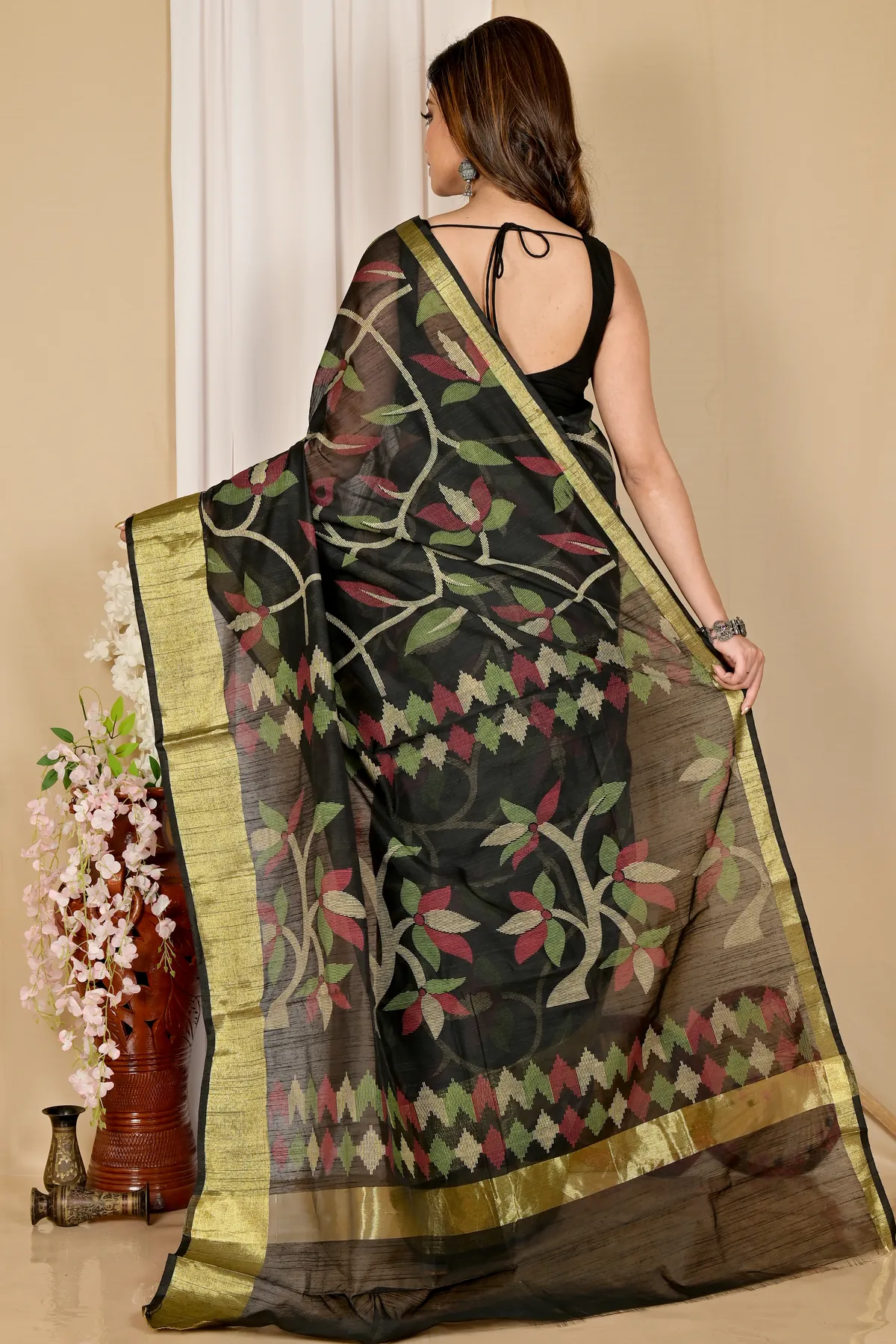 DipDiya Blended Cotton Black Narento The Bengali Classic Handloom Sarees