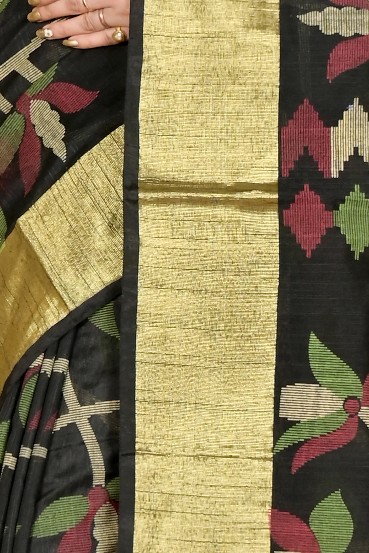 DipDiya Blended Cotton Black Narento The Bengali Classic Handloom Sarees