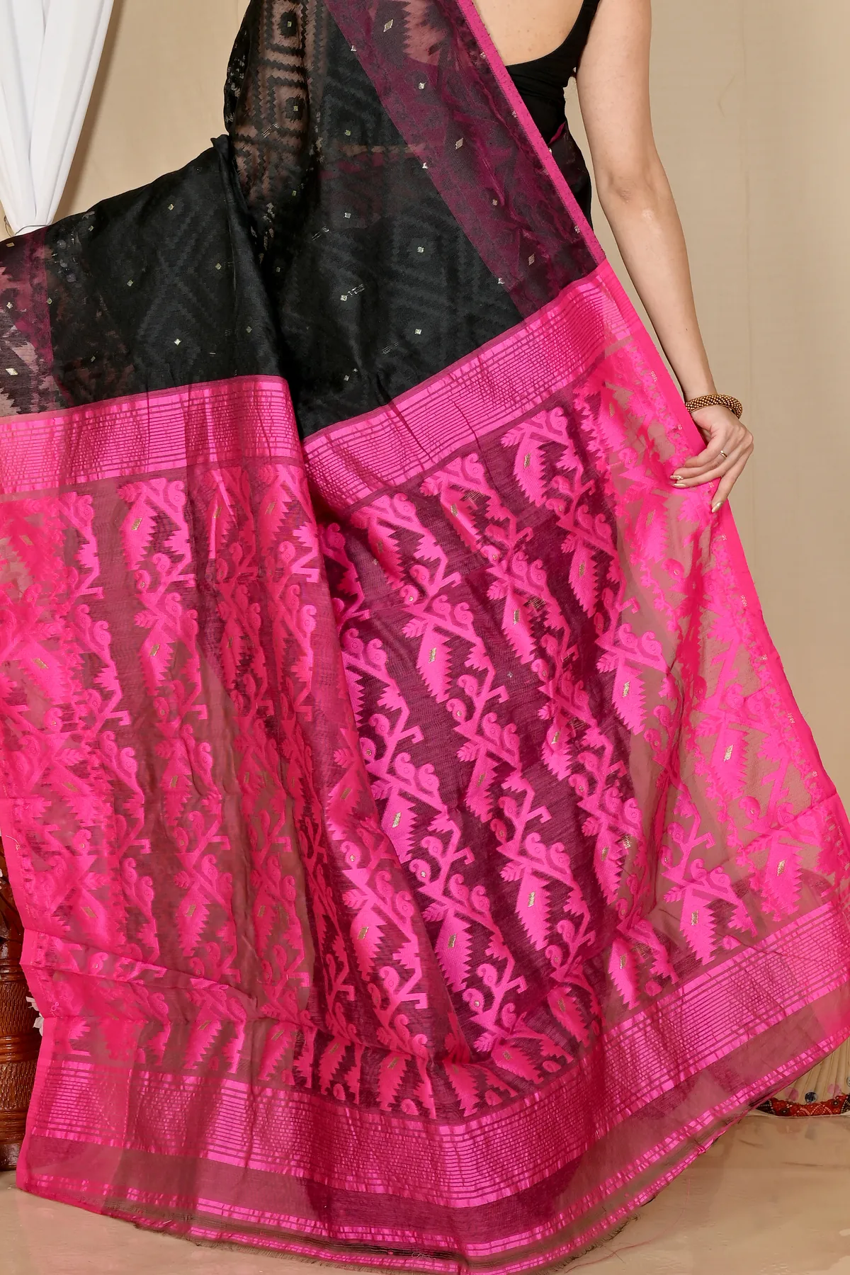 DipDiya Blended Cotton Black Purple Krokai A Legacy Woven Jamdani Sarees