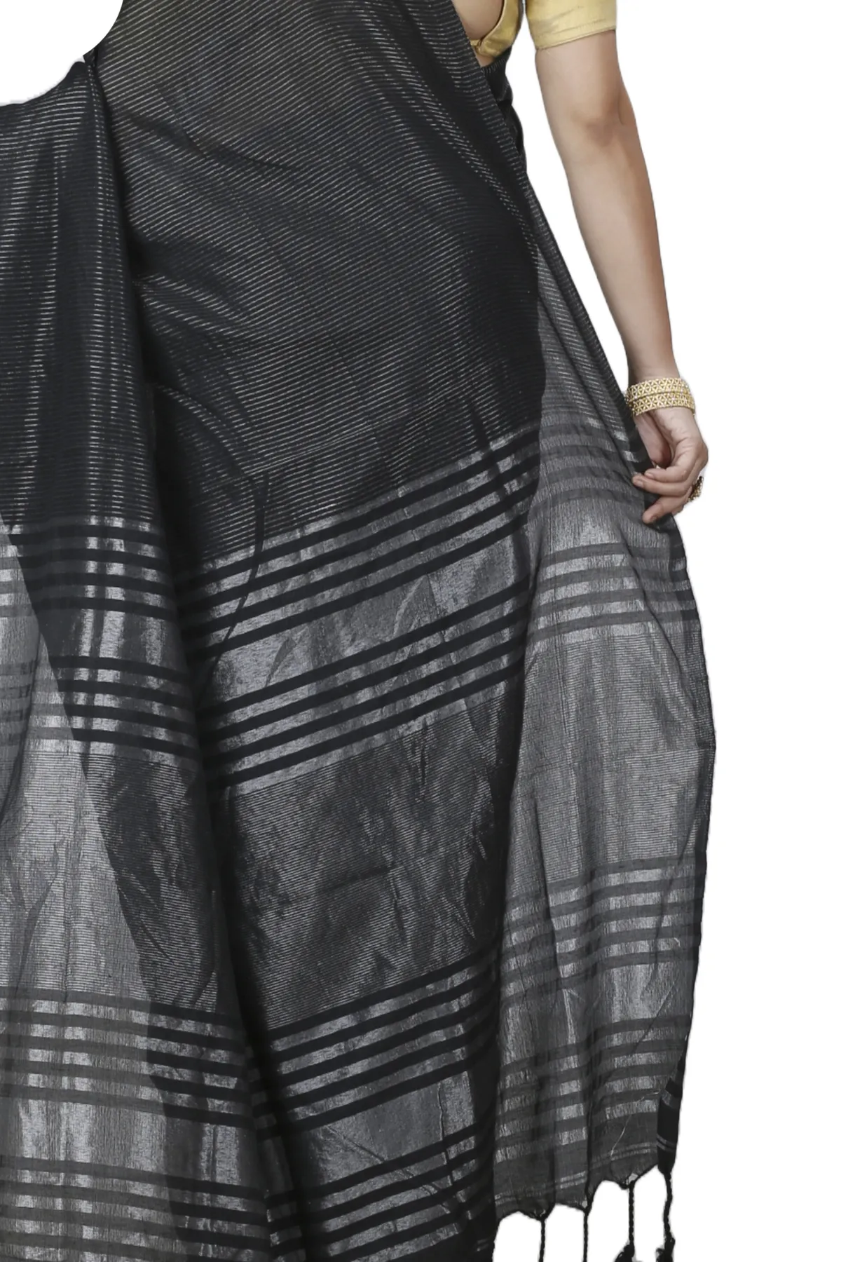 DipDiya Blended Cotton Black Tama Wrapped in Heritage Handloom Sarees