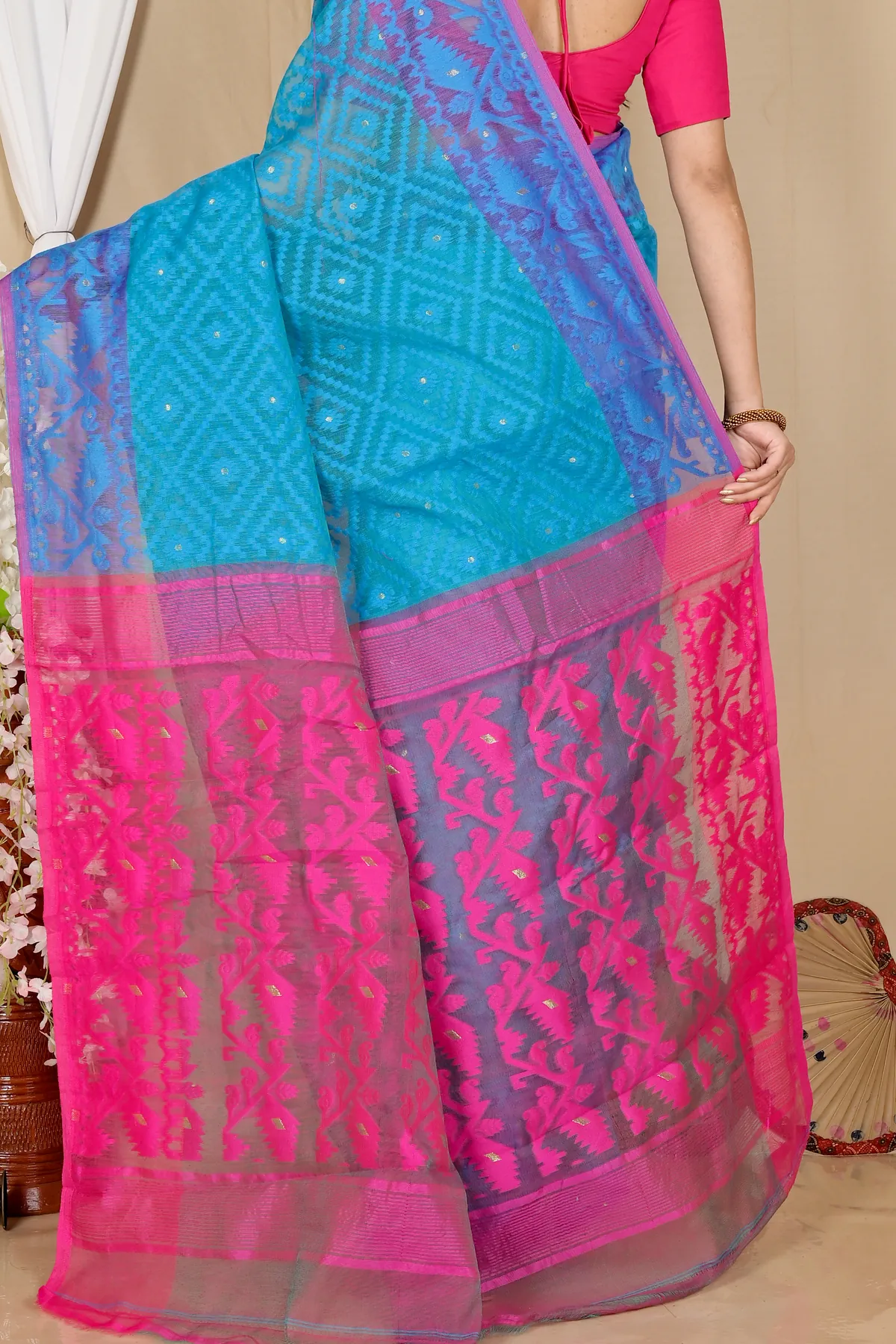 DipDiya Blended Cotton Blue Purple Krokai Artisan Crafted Jamdani Sarees