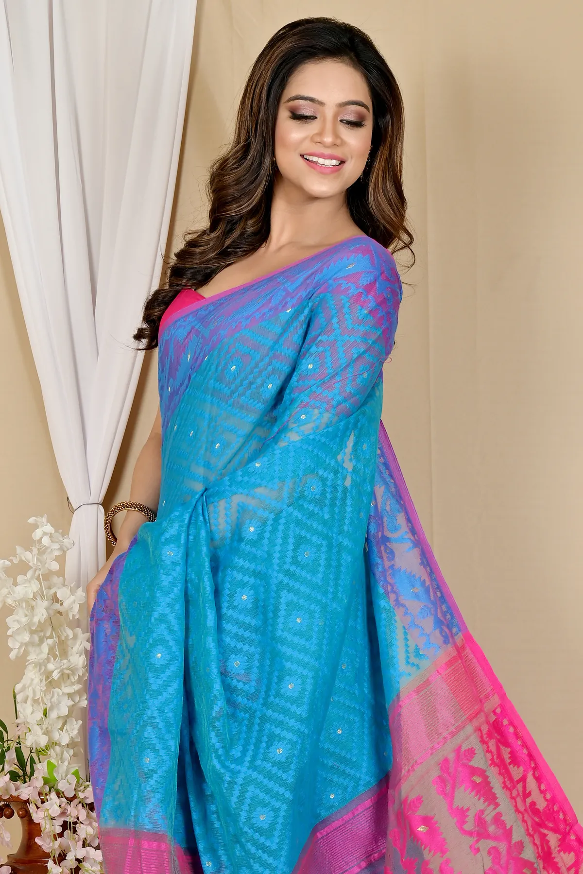 DipDiya Blended Cotton Blue Purple Krokai Artisan Crafted Jamdani Sarees