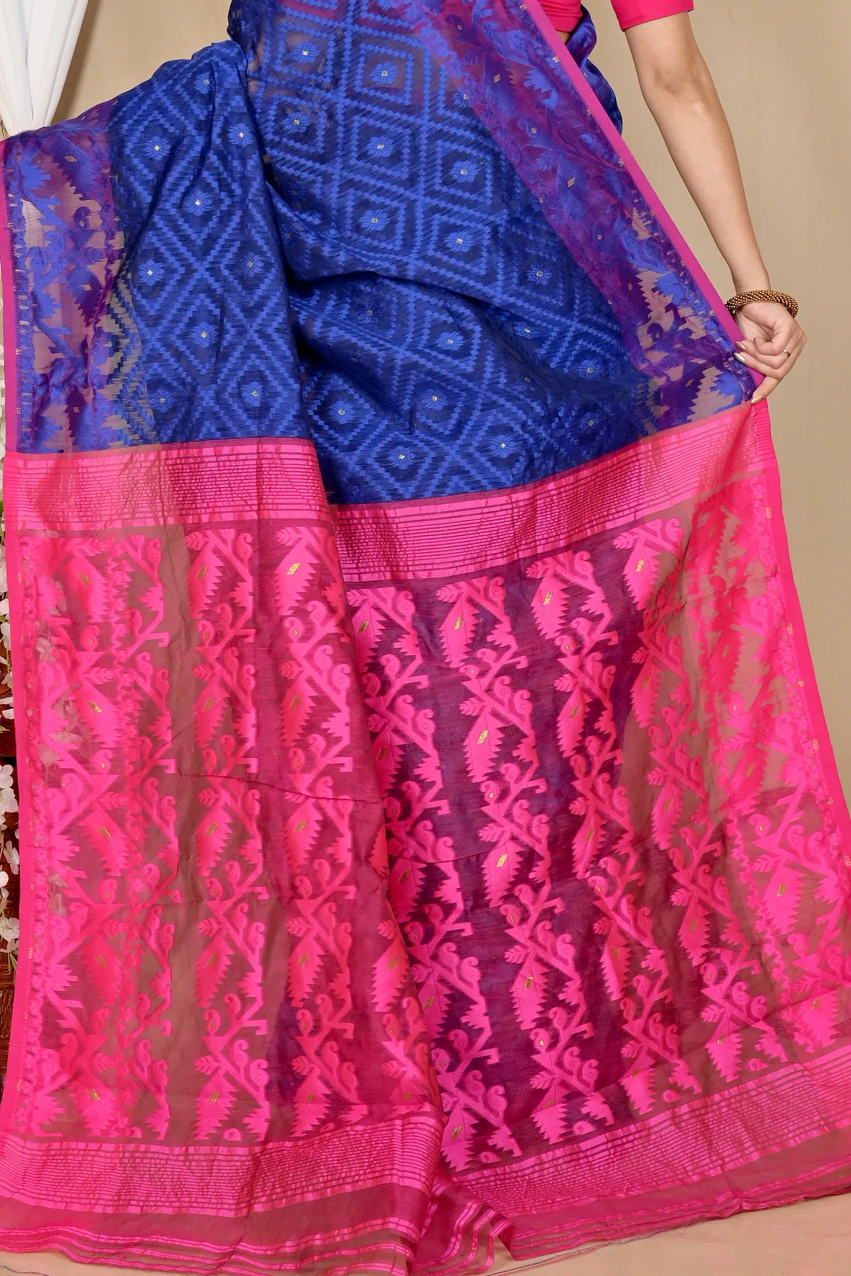 DipDiya Blended Cotton Blue Purple Krokai Bengal in Every Thread Jamdani Sarees